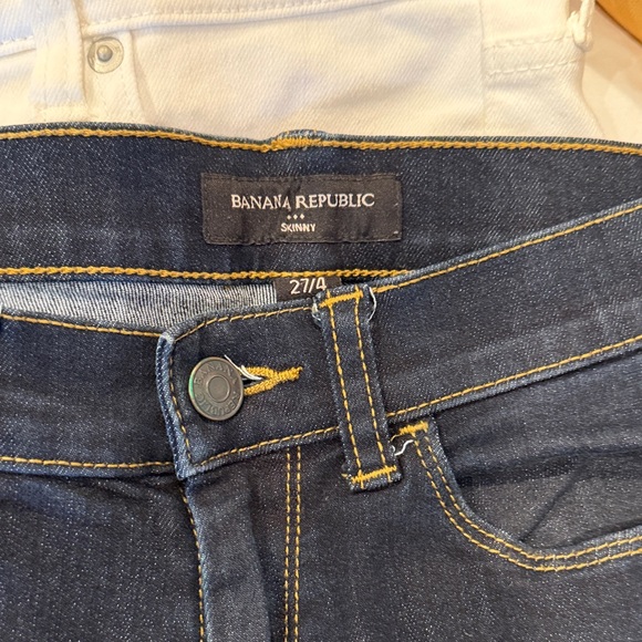 Assorted Jeans Collection - Picture 3 of 7